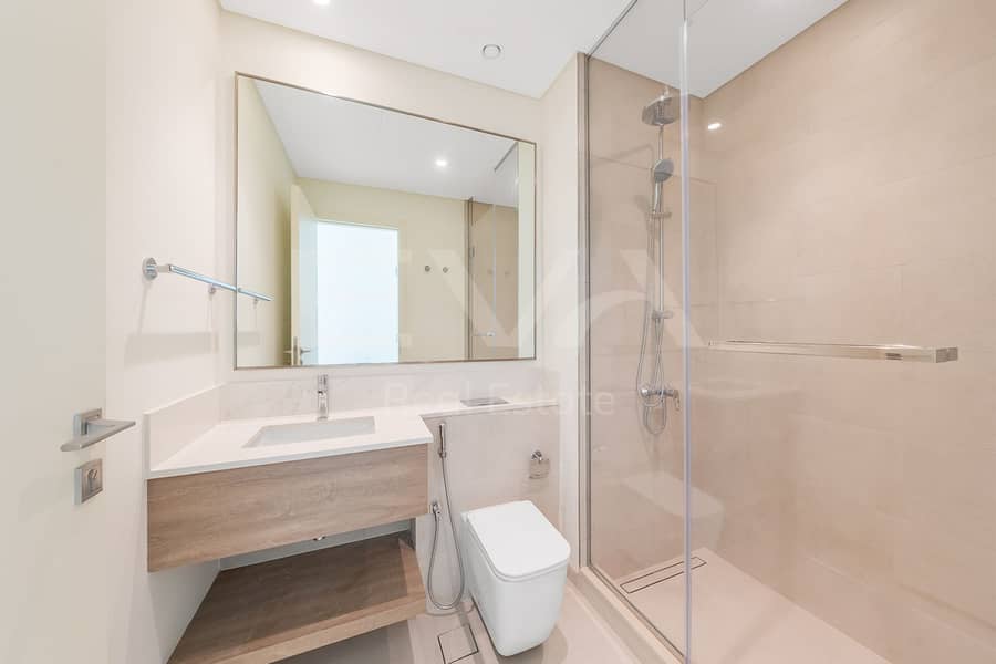 Single Row | Park View | Ready to Move - Image 14