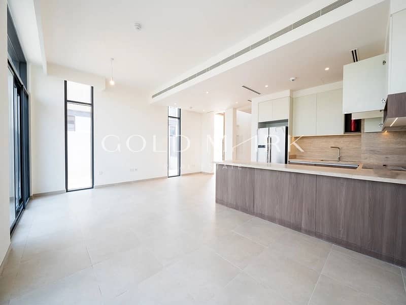 Spacious I Brand New I Best Community I Call Now