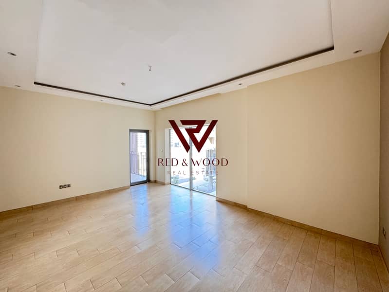 Huge Size || Ready To Move || Amazing Layout