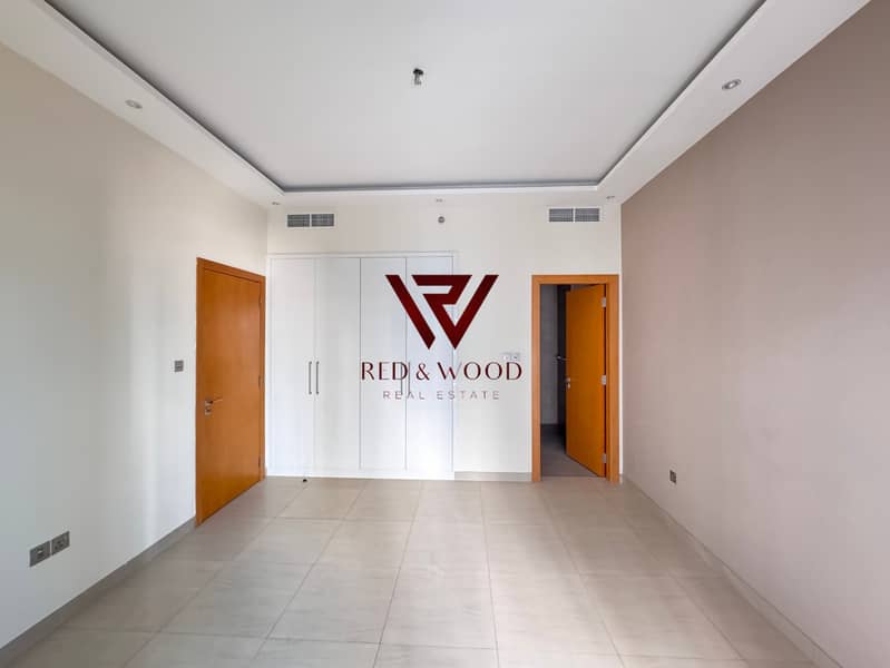 Huge Size || Ready To Move || Amazing Layout - Image 9