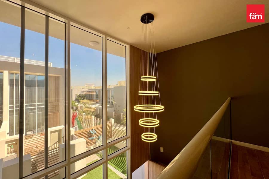 Corner Unit | Spacious Loft Townhouse | Privacy - Image 9