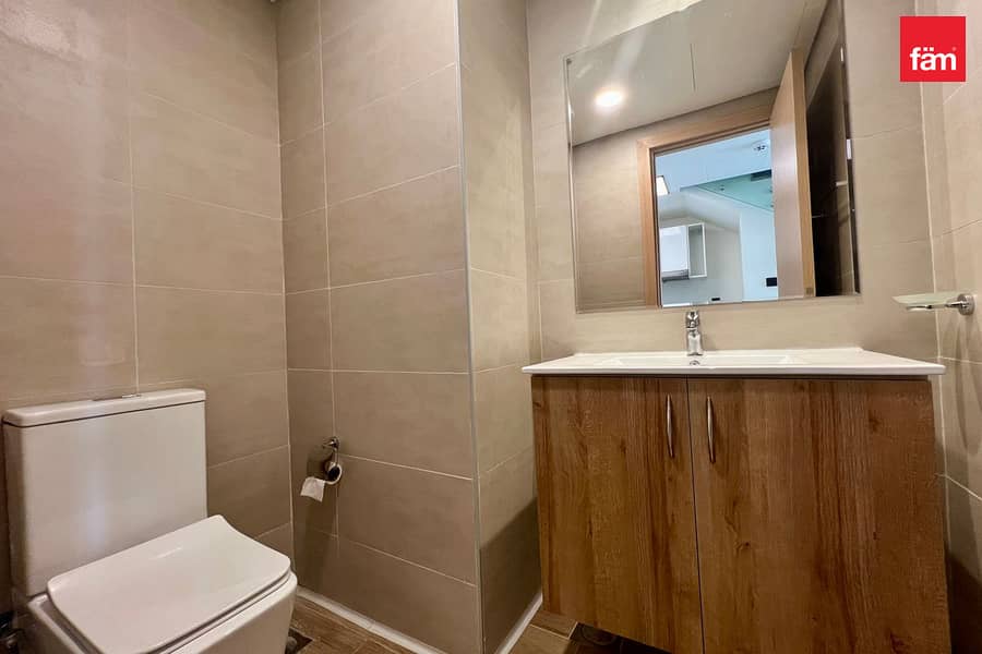 Corner Unit | Spacious Loft Townhouse | Privacy - Image 12