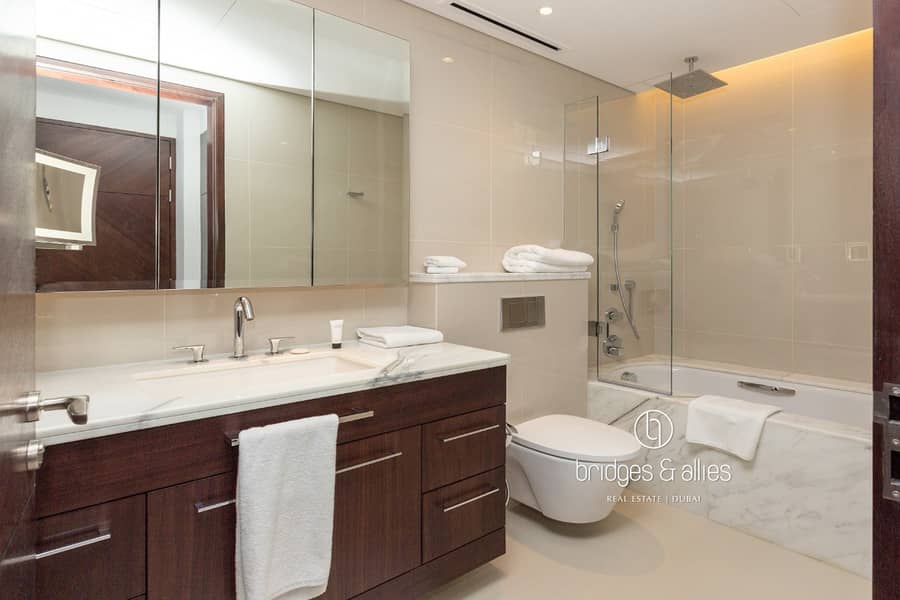 BILLS INCLUDING | FULL BURJ VIEW | WELL MAINTAINED - Image 11