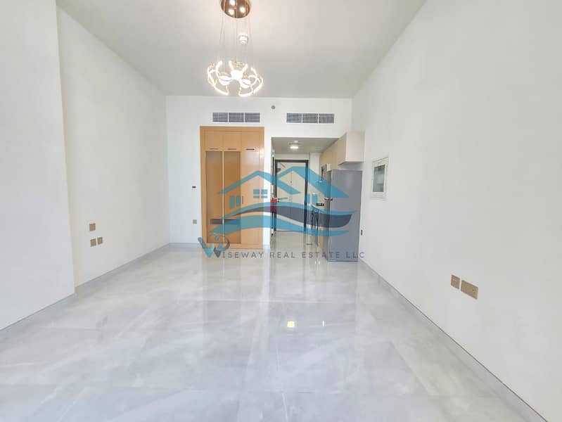 SPACIOUS UNIT | GREAT LOCATION | BRAND NEW