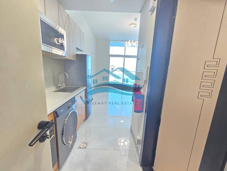 SPACIOUS UNIT | GREAT LOCATION | BRAND NEW - Image 6