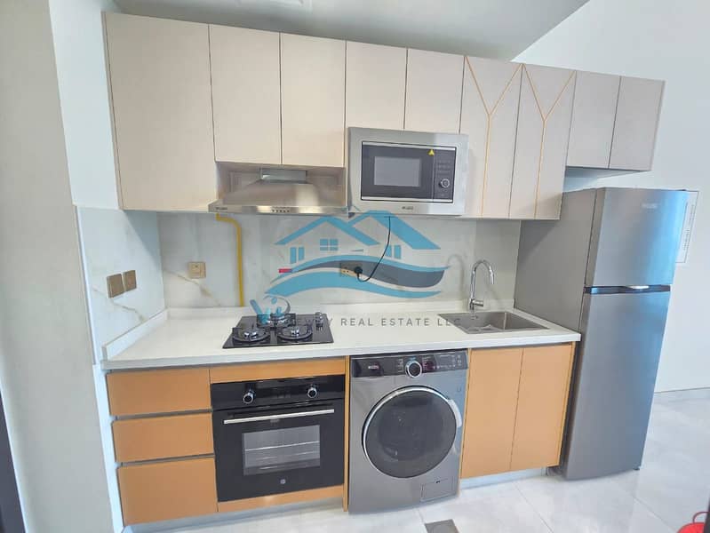 SPACIOUS UNIT | GREAT LOCATION | BRAND NEW - Image 8