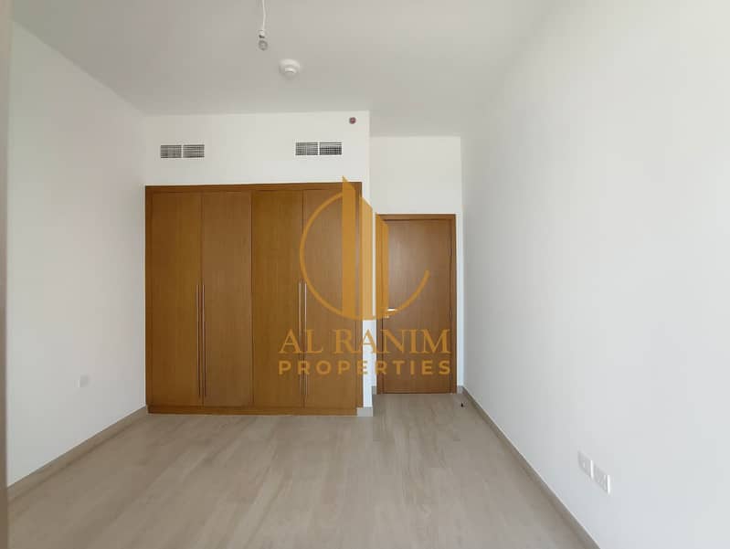 INVESTOR DEAL | VILLA VIEW | SPACIOUS LAYOUT - Image 12