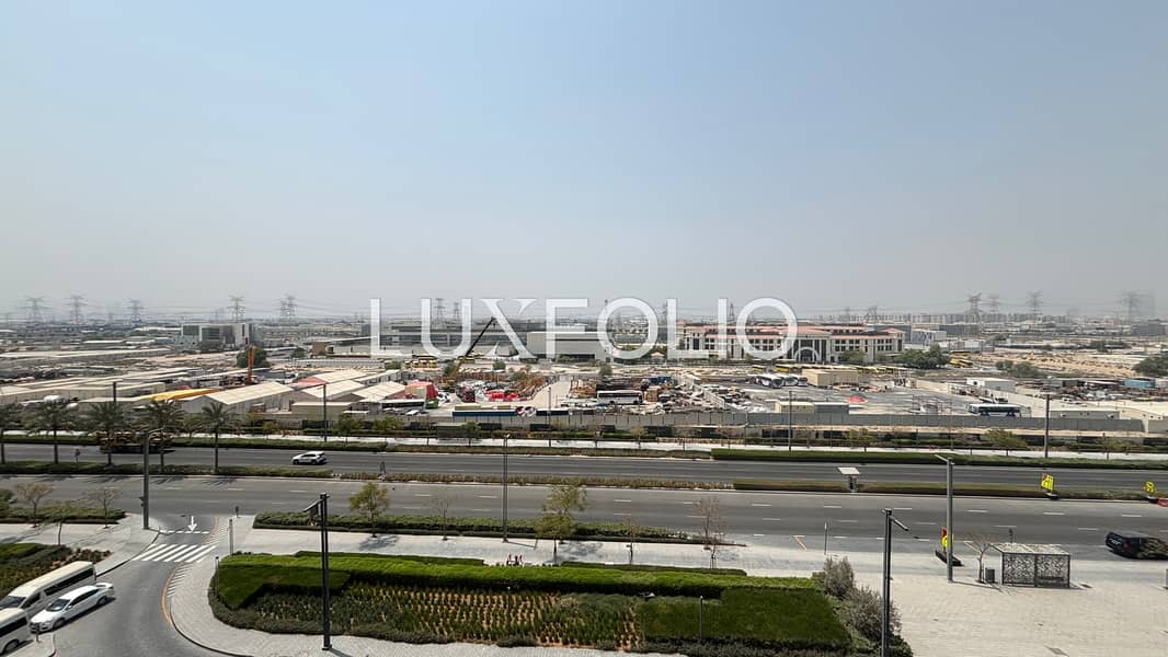 Modern | High Floor | Natural Lighting - Image 12