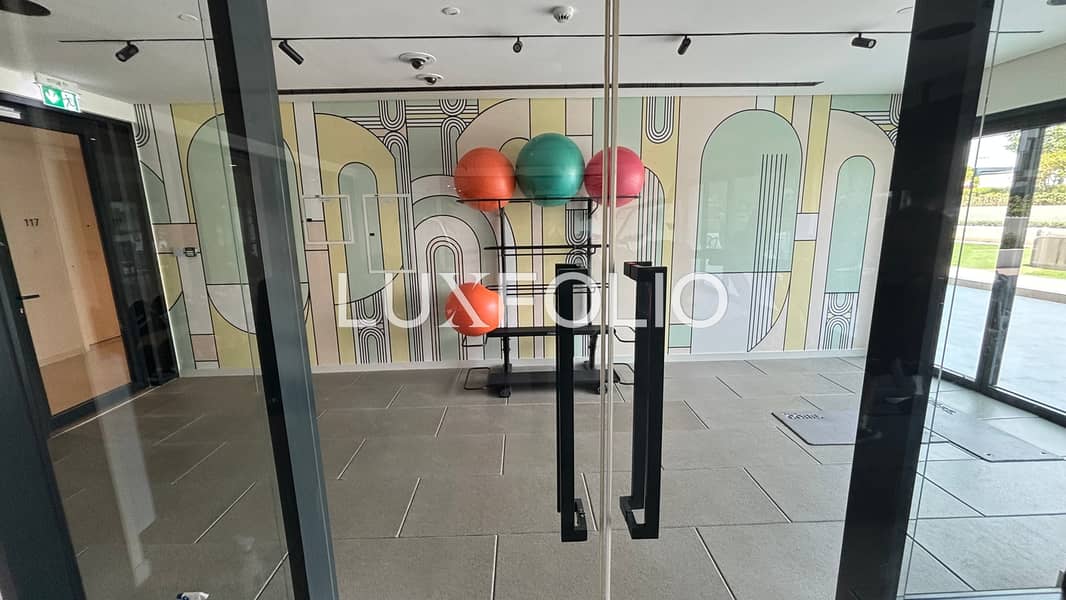 Modern | High Floor | Natural Lighting - Image 27