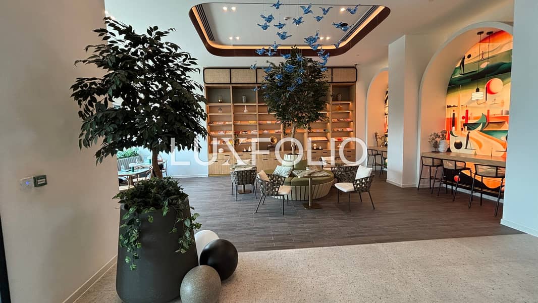 Modern | High Floor | Natural Lighting - Image 30