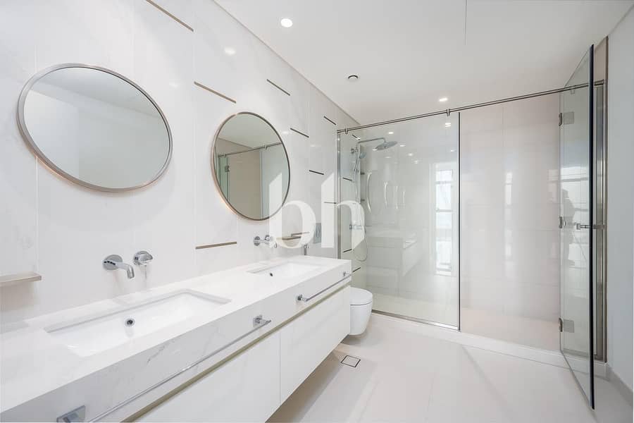 Private Beach | Full Palm View | Vacant January - Image 7