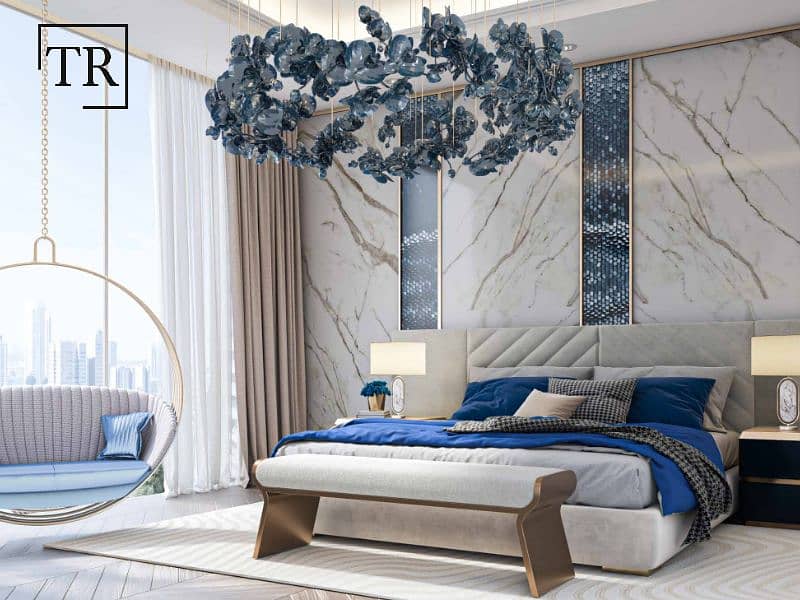 Prime Location | Spacious Layout | Canal Views - Image 11