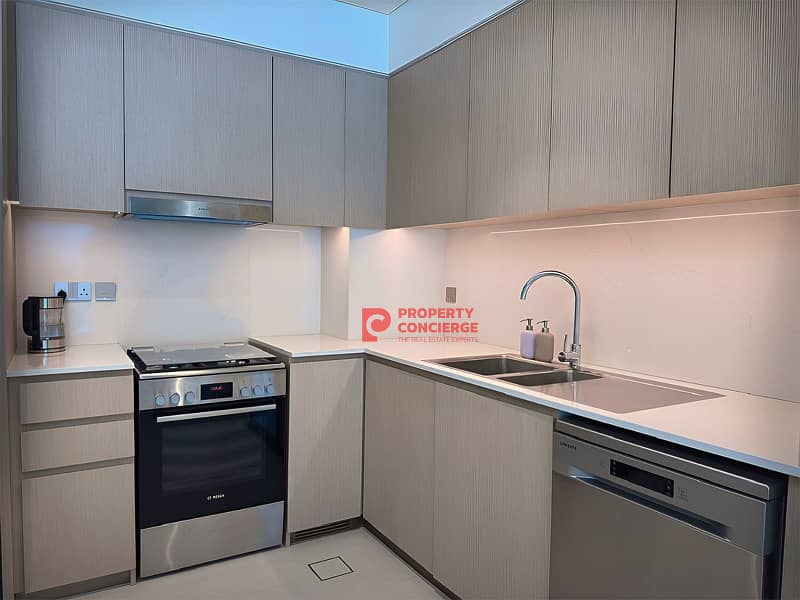 Burj Khalifa View | Fully Furnished|Prime Location - Image 17