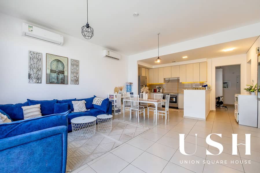 4 BR| SINGLE ROW| ON POOL AND PARK|WELL MAINTAINED