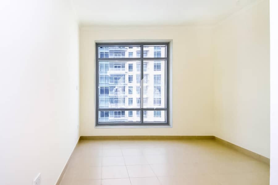 Unfurnished | Spacious Layout | Burj Khalifa View - Image 9