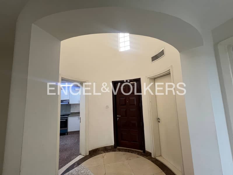 Landscaped Garden | Ready to Move | Spacious - Image 13