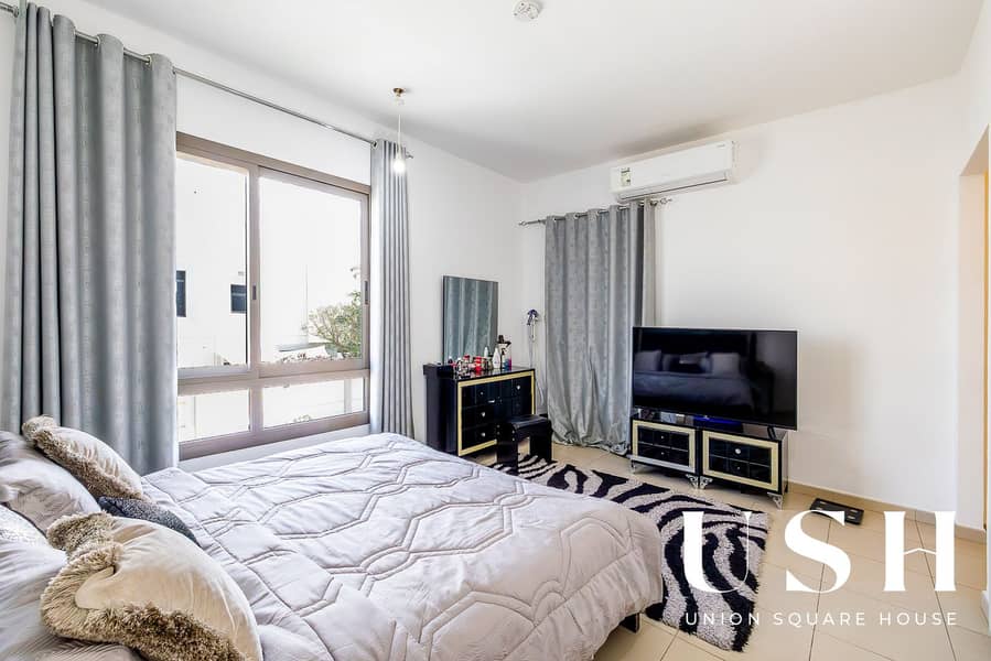 4 BR| SINGLE ROW| ON POOL AND PARK|WELL MAINTAINED - Image 12