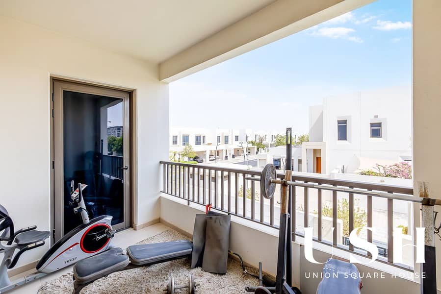 4 BR| SINGLE ROW| ON POOL AND PARK|WELL MAINTAINED - Image 24