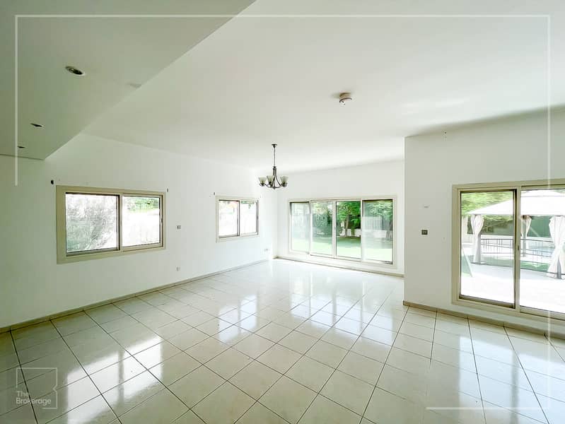 Vacant | Fully Landscaped | Unfurnished - Image 10