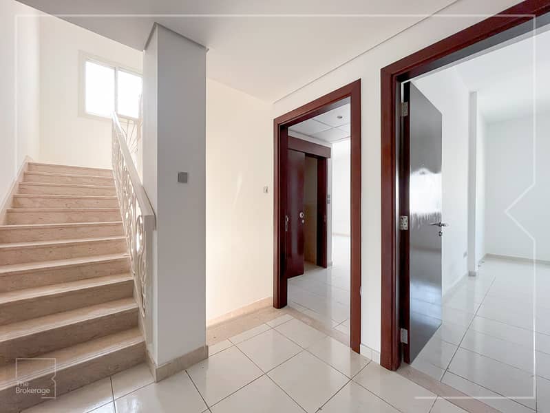 Vacant | Fully Landscaped | Unfurnished - Image 16