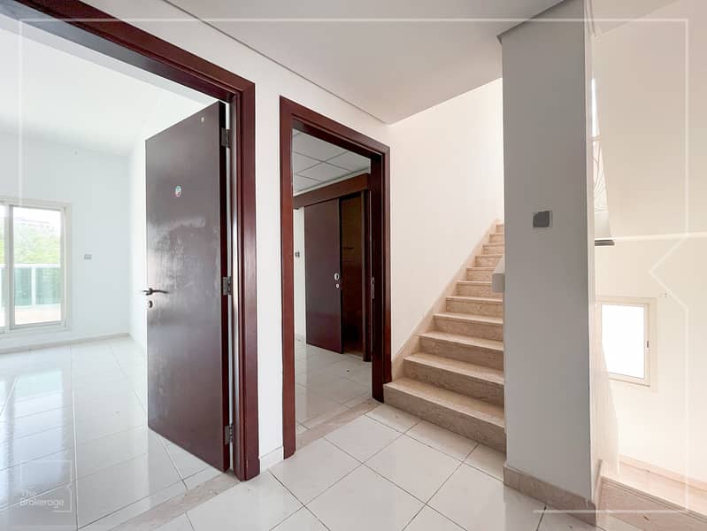 Vacant | Fully Landscaped | Unfurnished - Image 17