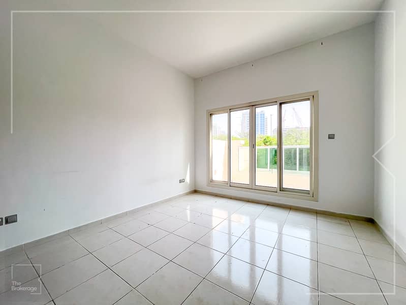 Vacant | Fully Landscaped | Unfurnished - Image 18