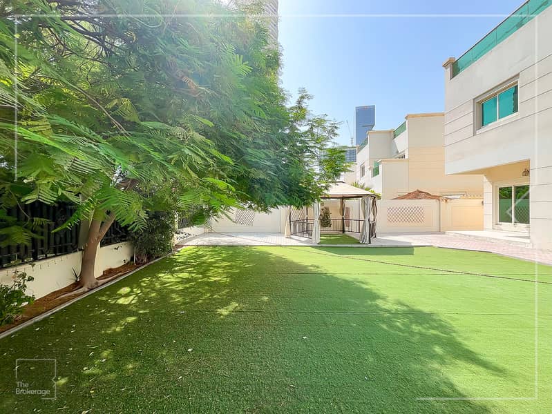 Vacant | Fully Landscaped | Unfurnished - Image 26