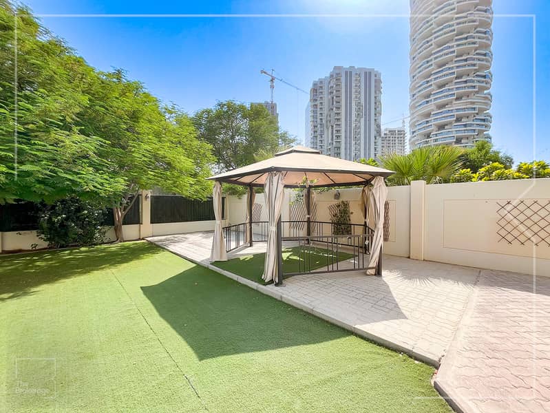 Vacant | Fully Landscaped | Unfurnished - Image 28