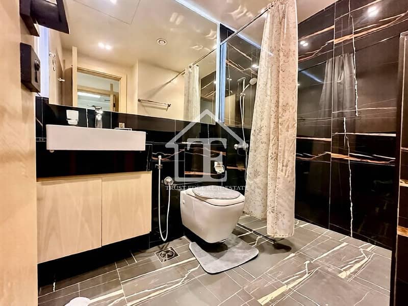 Vacant | Furnished | Prime Location - Image 8