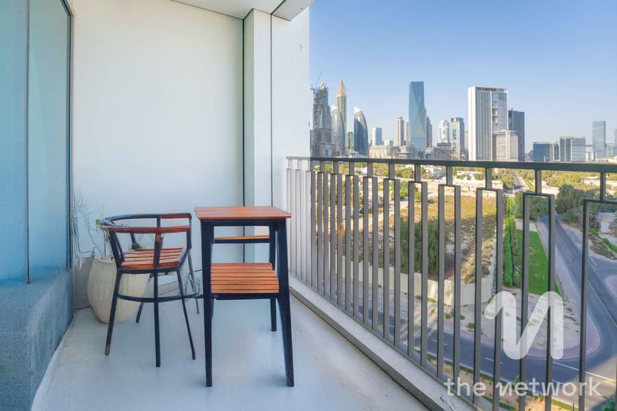 Fully Furnished | Prime Location | Skyline Views - Image 12
