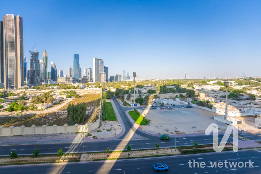 Fully Furnished | Prime Location | Skyline Views - Image 14