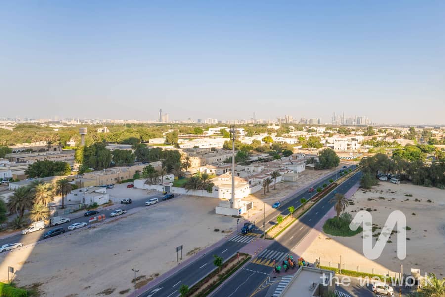 Fully Furnished | Prime Location | Skyline Views - Image 16