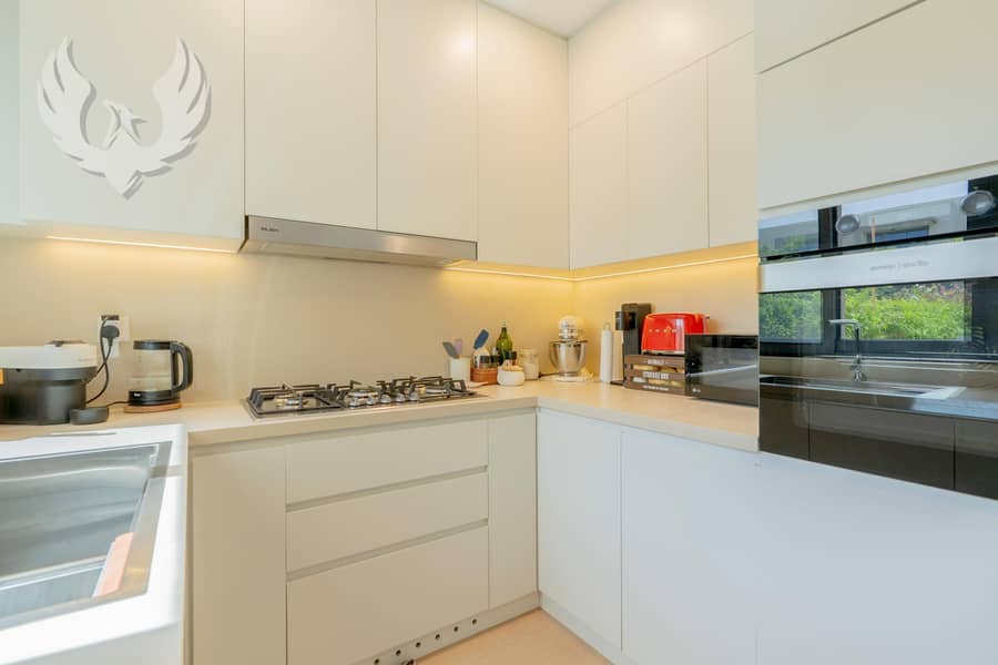 Exclusive | Renovated | Corner | VOT | Green-belt - Image 19