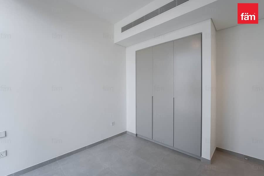 On Green Belt | G+2 | 4 Bedroom + Family Room - Image 11