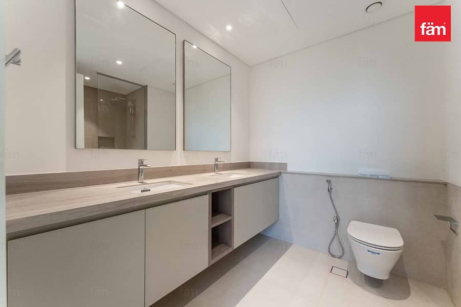 On Green Belt | G+2 | 4 Bedroom + Family Room - Image 18