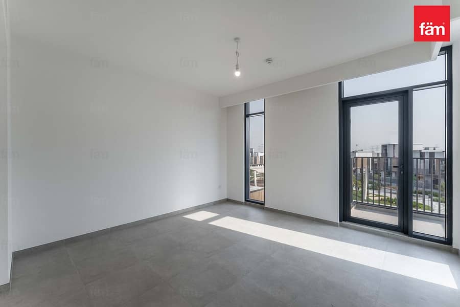 On Green Belt | G+2 | 4 Bedroom + Family Room - Image 19