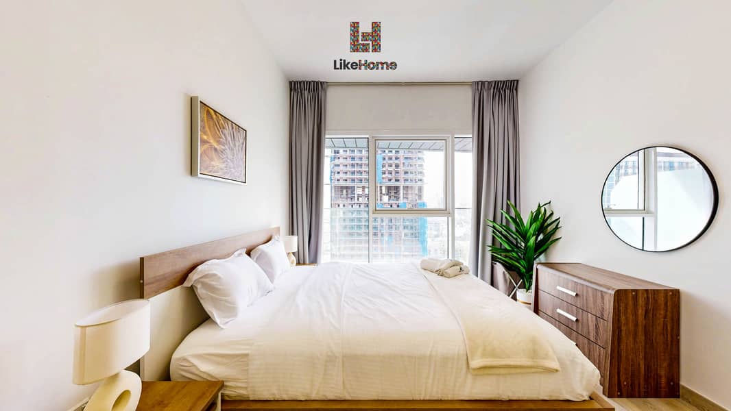 SPECIAL OFFER RATE – DECEMBER ONLY - Modern Designer 1-Bedroom Apartment | Steps from Circle Mall & Parks