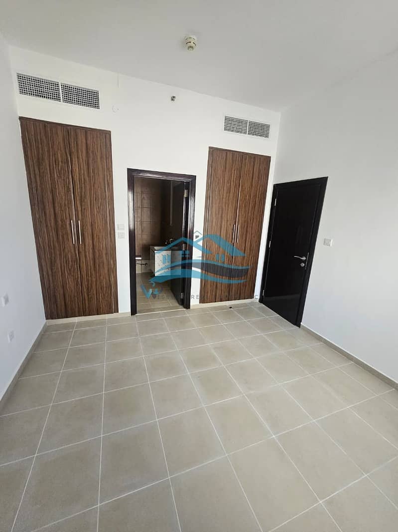 Lavish 1BHK | Prime Location | All Facilities Included - Image 6