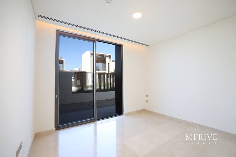 Corner Unit | Brand New | Ready To Move In - Image 10