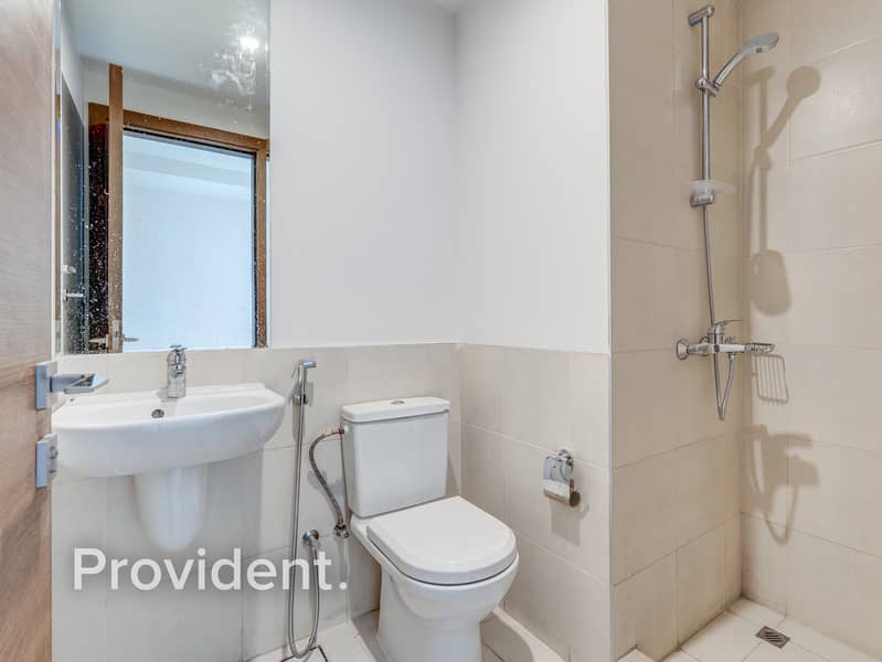 Type E5 | Close To Amenities | Vacant - Image 9