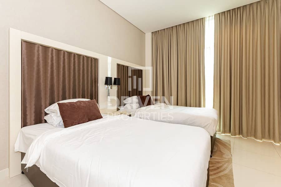 Distinct Layout | Panoramic Views | Strong ROI