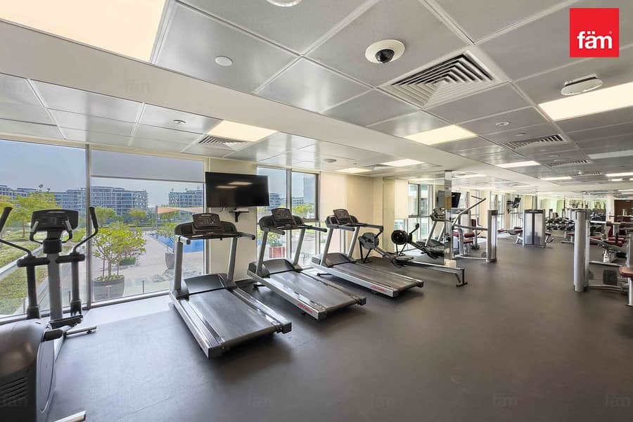 Vacant | Spacious Unit | Boulevard View - Image 12