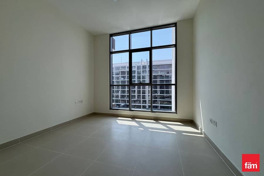 Vacant | Spacious Unit | Boulevard View - Image 14