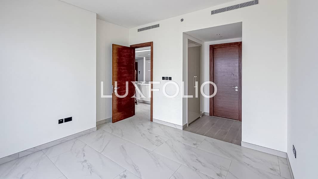 Luxury 2 BR Plus Study | Sleek & Spacious - Image 11