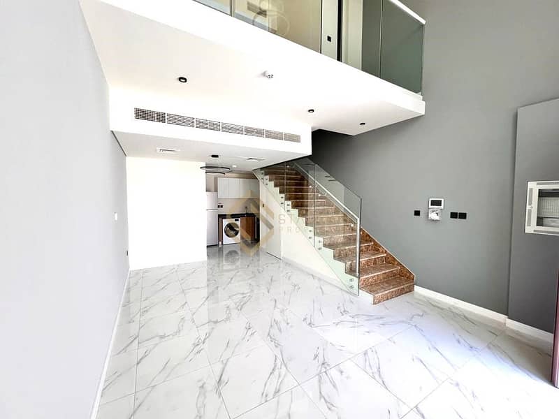 Corner Unit | Prime Location | Vacant next Month