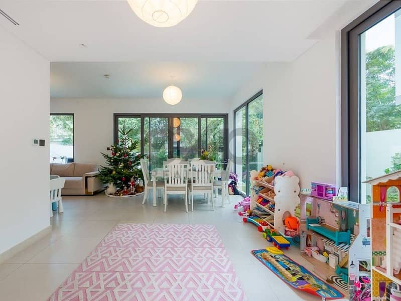 NEW & EXCLUSIVE, Close Kitchen | View Today