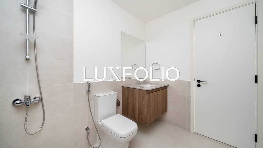 Modern Finish | Spacious | Close to Amenities - Image 26