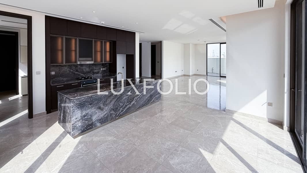 Corner Plot | Burj Khalifa View | Ready To Move - Image 8