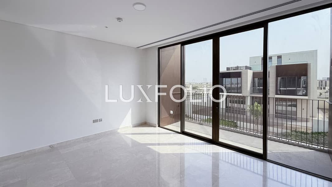 Corner Plot | Burj Khalifa View | Ready To Move - Image 20