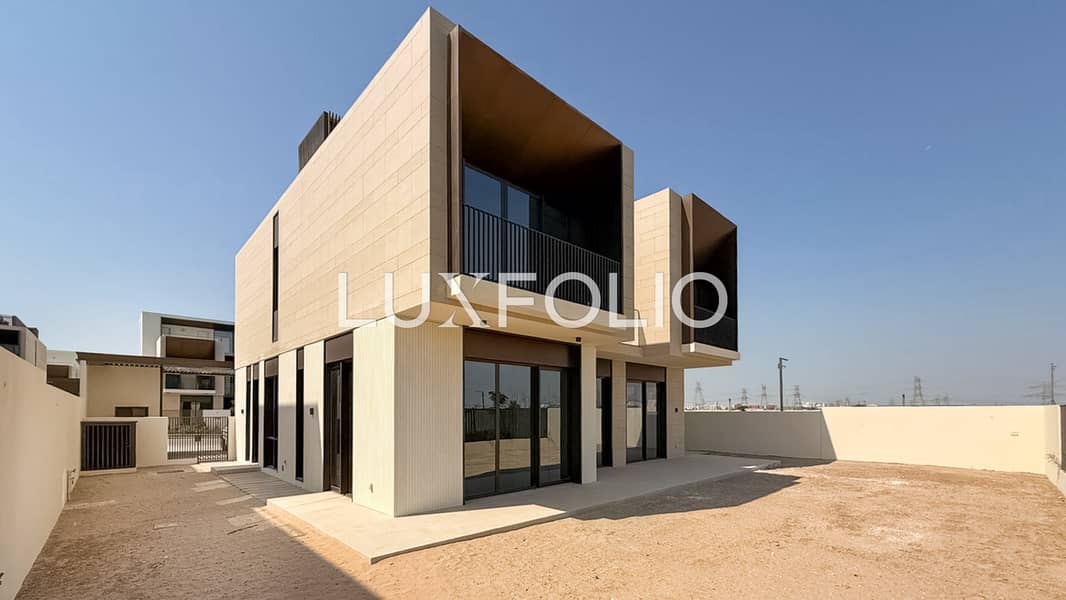 Corner Plot | Burj Khalifa View | Ready To Move - Image 34